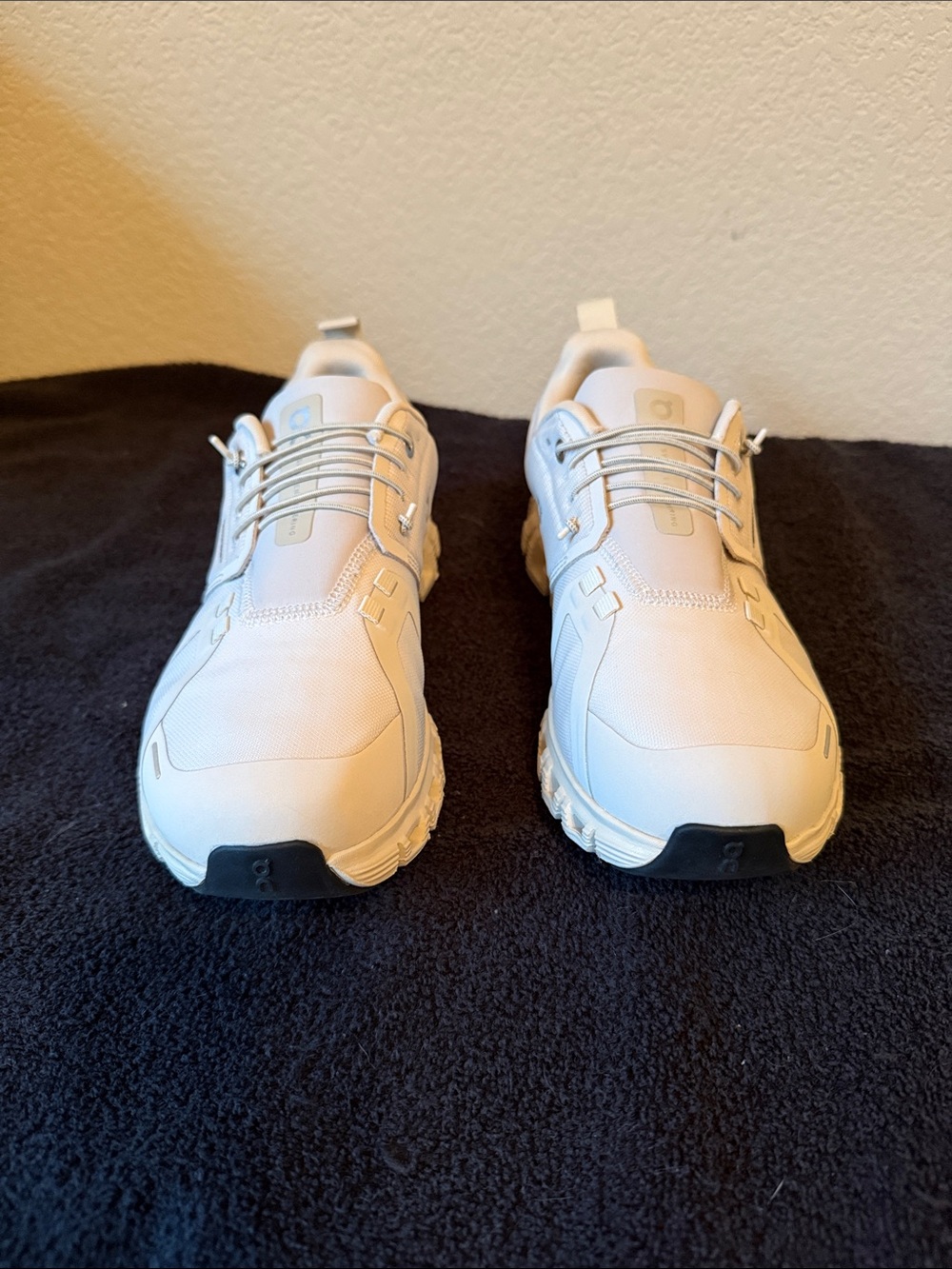 On Cloud 6 Women’s Waterproof Shoes - Picture 3 of 7